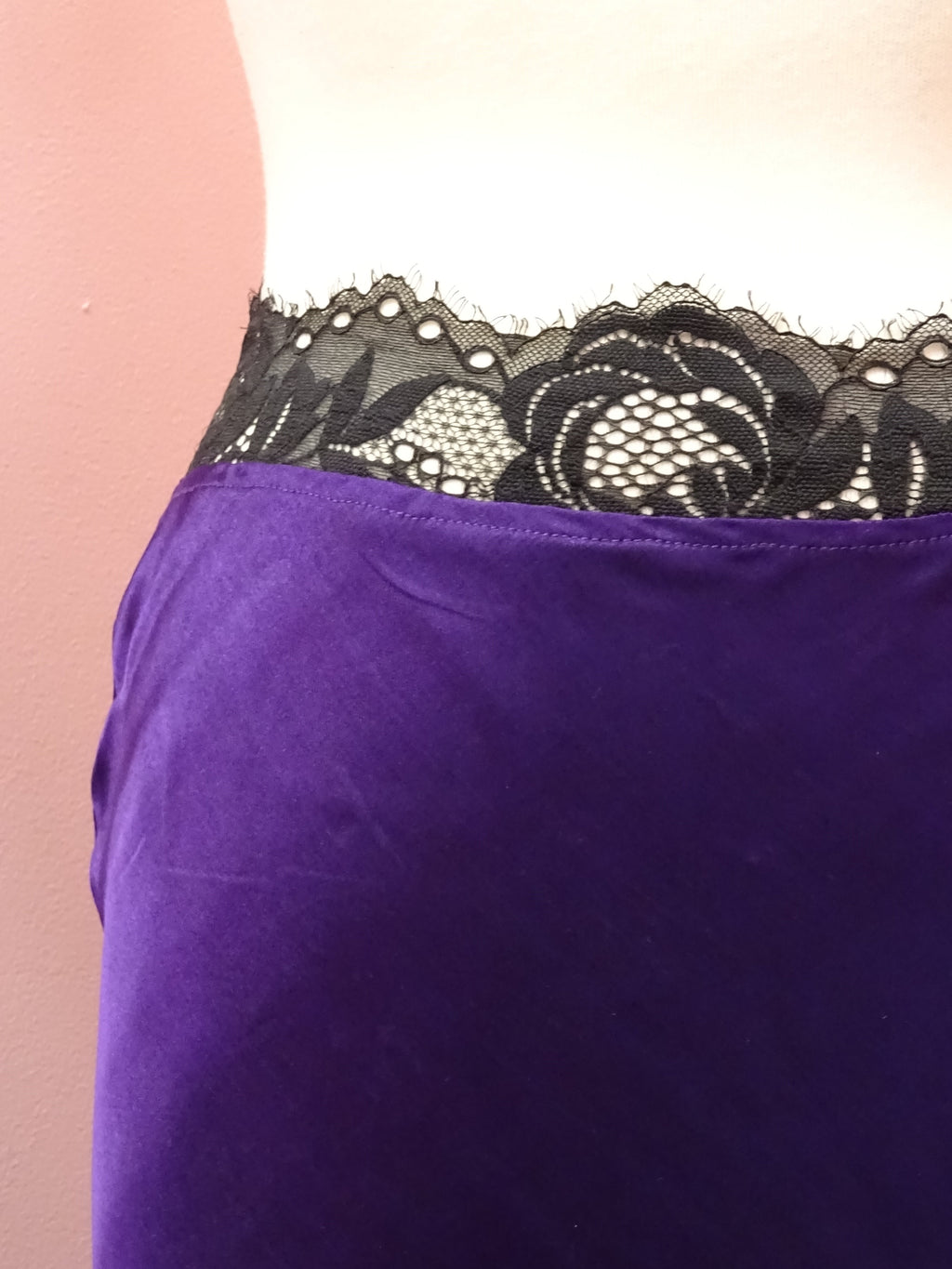 Slik skirt cut on the bias